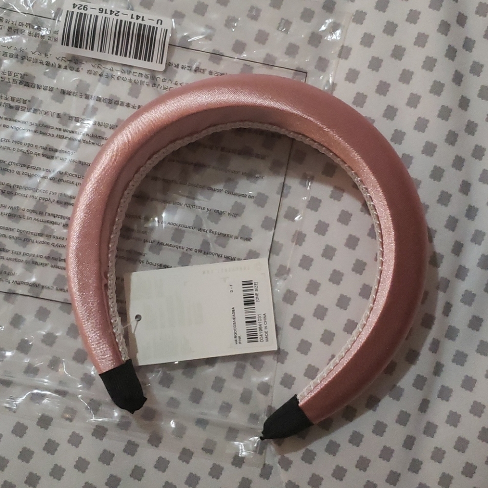 Pink headband - Picture 2 of 5
